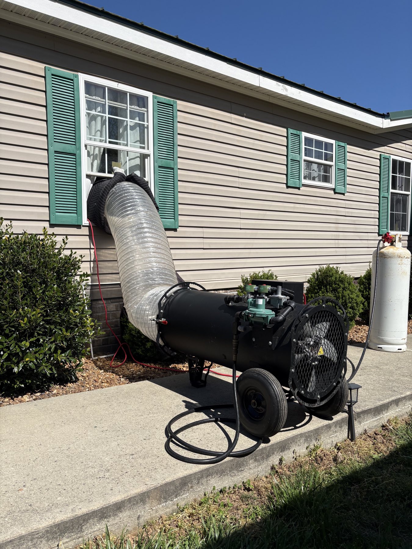EcoForce bed bug heat treatment setup for a Davidson County home